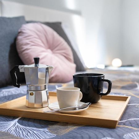 Free Parking Tiny House Wifi Netflix 15 Minuti Dal Duomo Appartement Milaan Buitenkant foto
