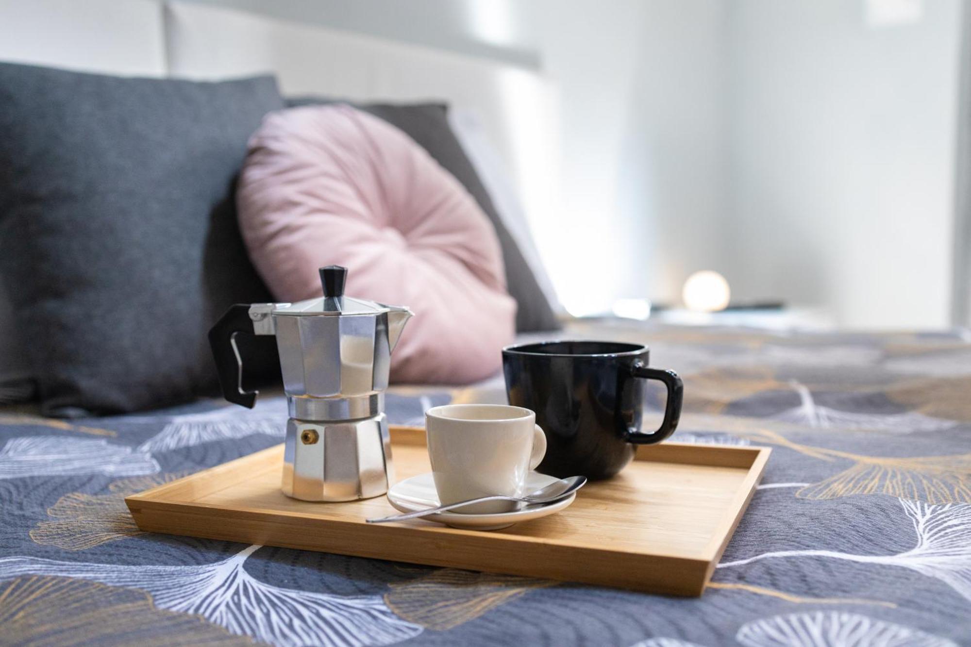Free Parking Tiny House Wifi Netflix 15 Minuti Dal Duomo Appartement Milaan Buitenkant foto