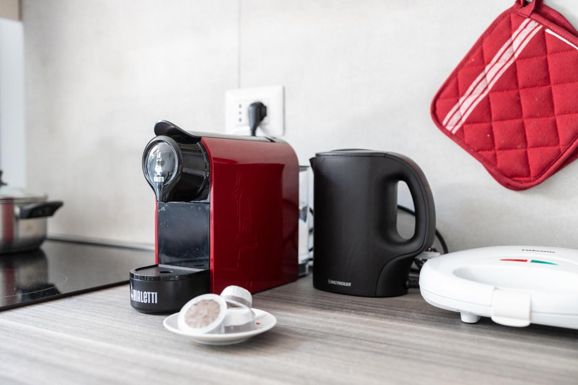 Free Parking Tiny House Wifi Netflix 15 Minuti Dal Duomo Appartement Milaan Buitenkant foto